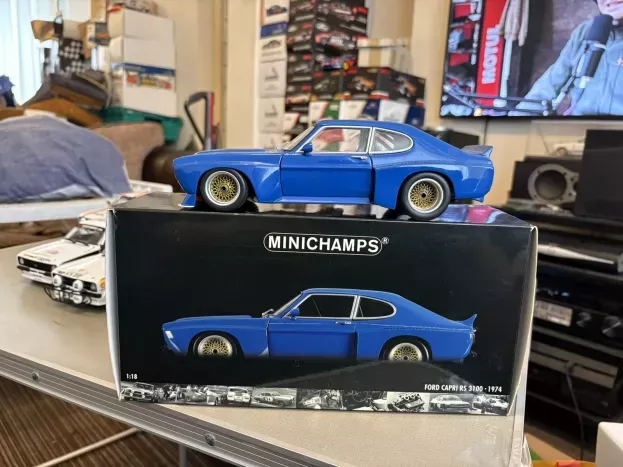 Minichamps Ford Capri Rs 3100 1974 1:18 180748000