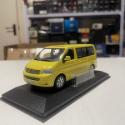 1:43 Minichamps VW Multivan T5 MPV Dealer Diecast Model-plastic box broken
