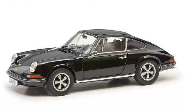 Schuco Porsche 911s Coupe 1973 1:18 450047200