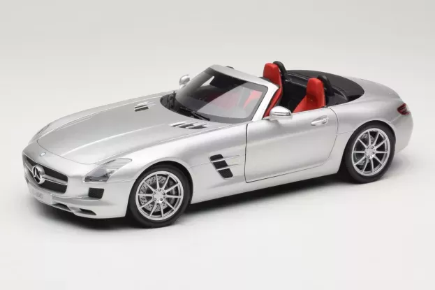 Minichamps Mercedes Sls Roadster 6.3 Amg 2011 c197 1:18 B66960078