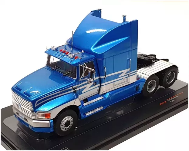 IXO Models Ford Aeromax Tractor Truck 3-assi 1990 1:43 TR127.22