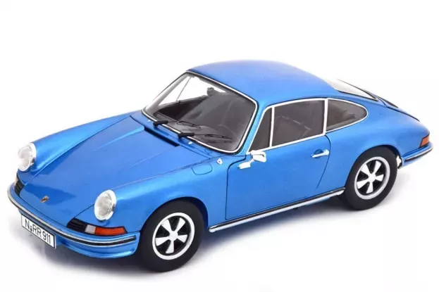 Schuco Porsche 911 S 2.4l Coupe 1967 1:18 450039100
