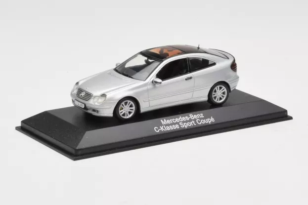 Minichamps Mercedes C-class Sportcoupe Kompressor 2002 1:43 B66961916