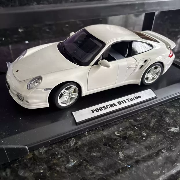 Norev Porsche 911 997 Turbo 2006 1:18 187504