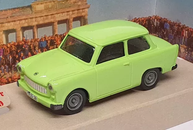 Vitesse Trabant 601 Oefung Der Berliner Mauer 1989 1:43 64006