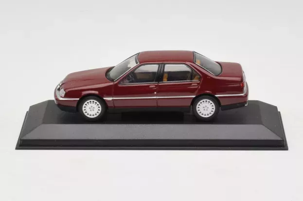 Minichamps Alfa Romeo 164 3.0 V6 Super 1992 1:43 436120700
