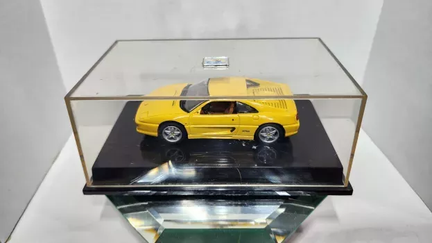 Hot Wheels Ferrari F355 Berlinetta 1995 1:43 22177