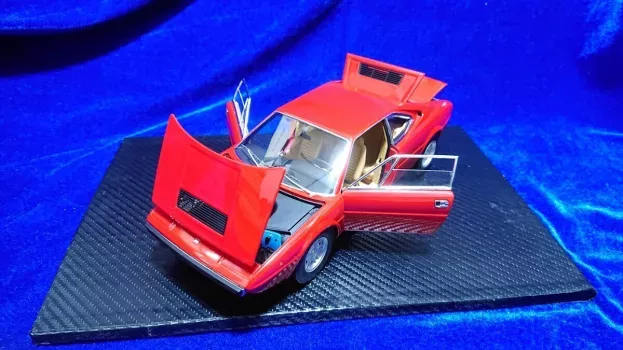 Hot Wheels Ferrari Dino 308 Gt4 Coupe 1973 1:18 X5482