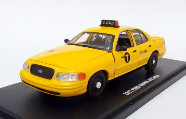 Greenlight Ford Crown Victoria Nyc Taxi 2011 1:43 86164