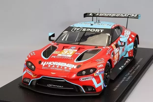 Spark Aston Martin Vantage Amr 4.0l Turbo V8 Team Tf Sport N 33 Winner Lmgte Am Class 24h Le Mans 2022 B.keating H.chaves M.sorensen Con Vetrina With Showcase Special Box 1:18 18S820