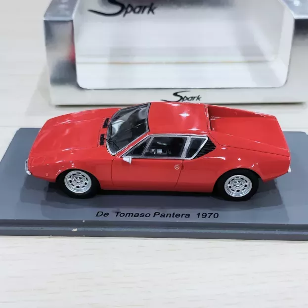 Spark De Tomaso Pantera 1970 1:43 S0530