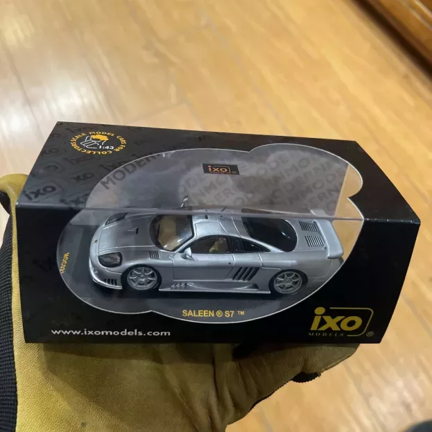 IXO Models Saleen S7 Twin Turbo 2004 1:43 MOC021
