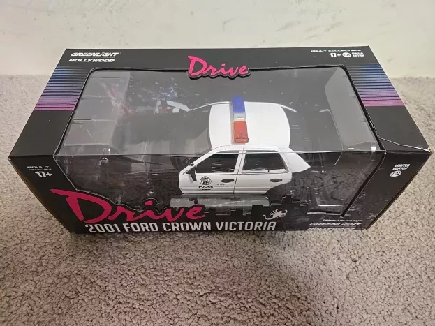 Greenlight Ford Crown Victoria Police Interceptor Los Angeles Department 1992 Drive 1:24 84143