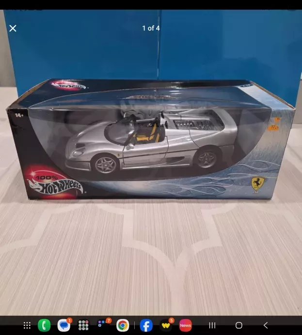 Hot Wheels Ferrari F50 Spider 1995 1:18 23933