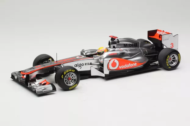 Minichamps Mclaren F1 Mp4 26 Team Vodafone Mercedes N 3 Season 2011 Lewis Hamilton 1:18 530111803