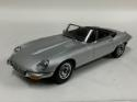 1/18 AutoArt  Jaguar E-Type Roadster Series III V12 Silver 73521      #137