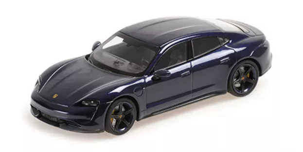 Minichamps Porsche Taycan Turbo S Cross 2020 1:43 410068475