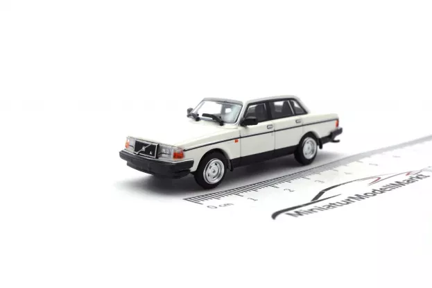 Minichamps Volvo 240gl 1986 1:87 870171401