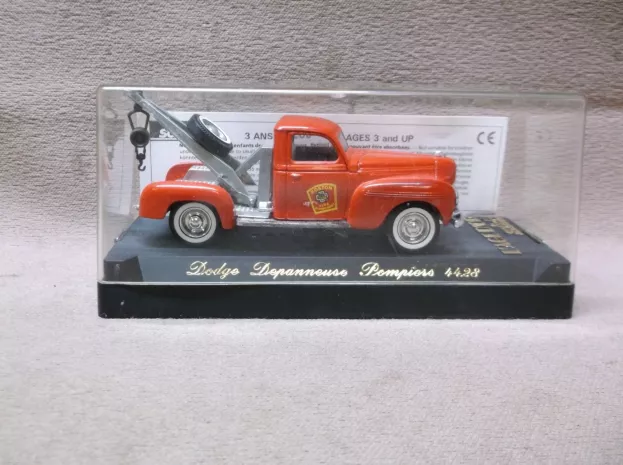 Solido Dodge Depanneuse Wrecker Road Service Chigago Fire Fire Engine 1940 Carro Attrezzi 1:43 4428
