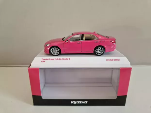 Kyosho Toyota Crown Hybrid Athlete G 2012 1:43 03645P