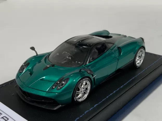 Spark Pagani Huayra 2012 1:43 S3563