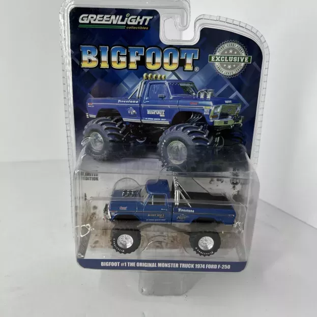 Greenlight Ford F-250 Pick-up Bigfoot Monster Truck 1974 1:64 29934