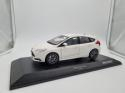 MINICHAMPS 1/18 FORD FOCUS ST 2011 WHITE 110082004