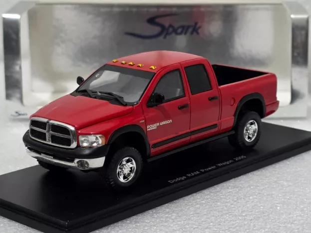 Spark Dodge Ram Power Wagon 2005 1:43 S0870