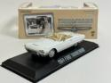 Ford Thunderbird 1964 Covertible Wimbledon White 1:43 Scale Greenlight 86625