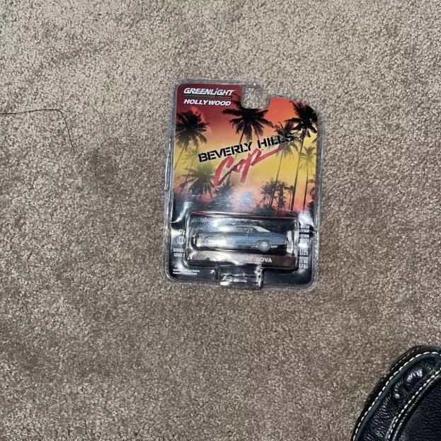 Greenlight Chevrolet Nova Coupe 1970 Beverly Hills Cop 1:64 44870D