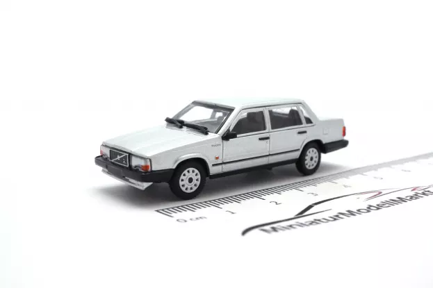 Minichamps Volvo 740gl 1986 1:87 870171702