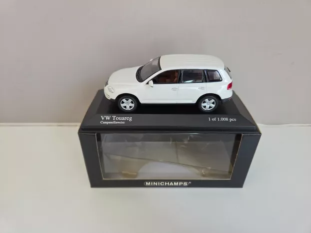 Minichamps Volkswagen Touareg 2003 1:43 400052001
