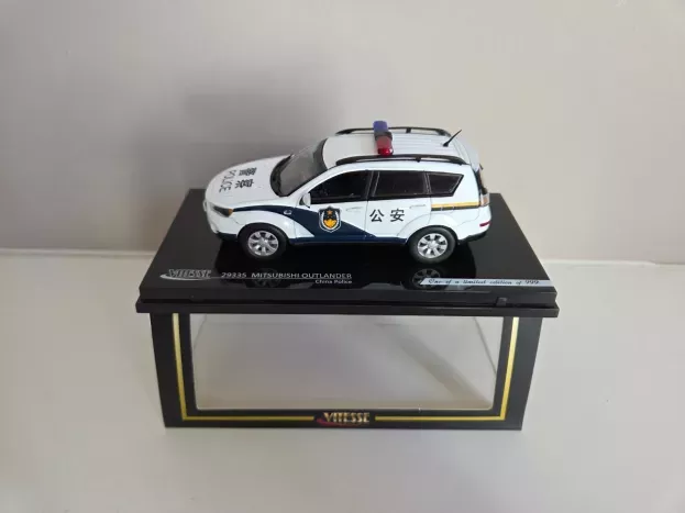 Vitesse Mitsubishi Outlander China Police 2010 1:43 29335