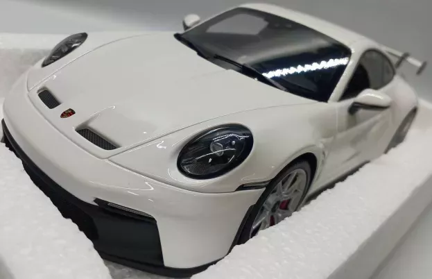 Minichamps Porsche 911 992 Gt3 Coupe 2021 Silver Rims 1:18 143069011