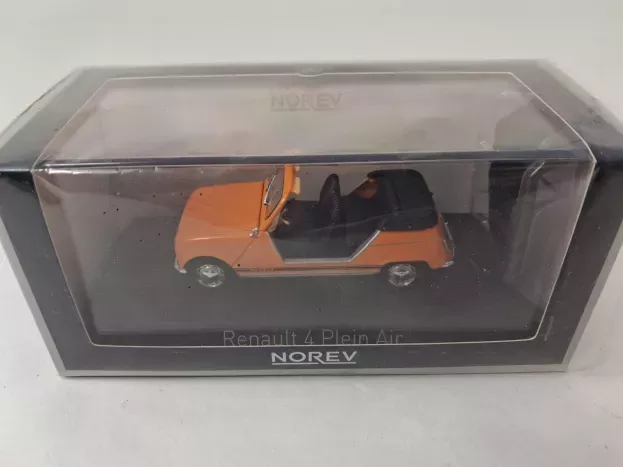 Norev Renault 4 Plein Air 1968 1:43 510044