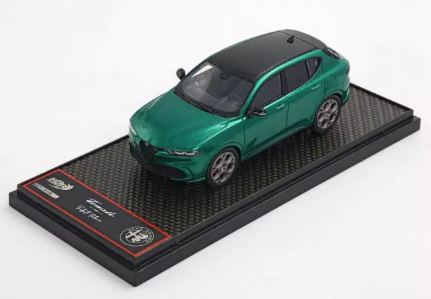 BBR Alfa Romeo Tonale Tributo Black Roof 2023 1:43 BBRC309B