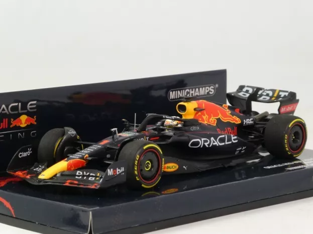 Minichamps Red Bull F1 Rb18 Team Oracle Red Bull Racing N 1 Winner Canadian Gp World Champion 2022 Max Verstappen 1:43 417220901