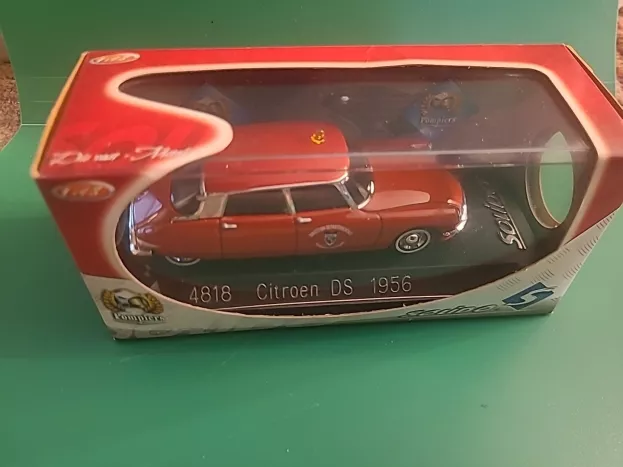 Solido Citroen Ds19 Fire Engine Vigili Del Fuoco 1956 1:43 4818