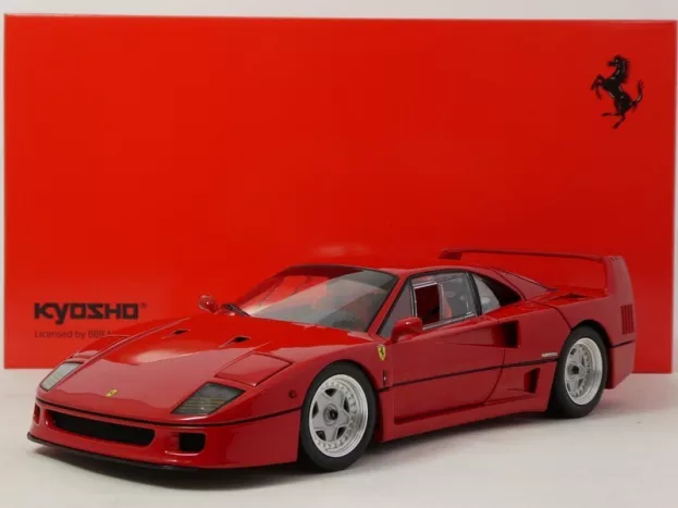 Kyosho Ferrari F40 Light Weight With Lexan Windows 1987 1:18 08416RL-E