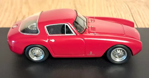 Looksmart Ferrari 500 Mondial Berlinetta Pininfarina 1954 1:43 LS166A
