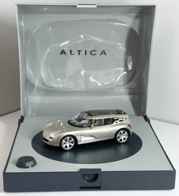 Spark Renault Altica 1:43 420124