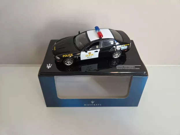 IXO Models Maserati Maserati Quattroporte 2008 Ontario Provincial Police 1:43 MOC107