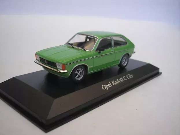 Minichamps Opel Kadett C 1978 1:43 940048160
