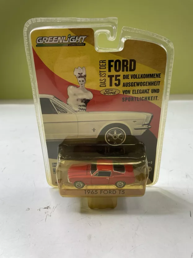 Greenlight Ford Mustang T5 Coupe 1965 1:64 29817