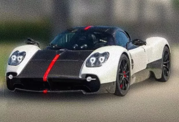 BBR Pagani Utopia 2022 1:43 BBRC274H
