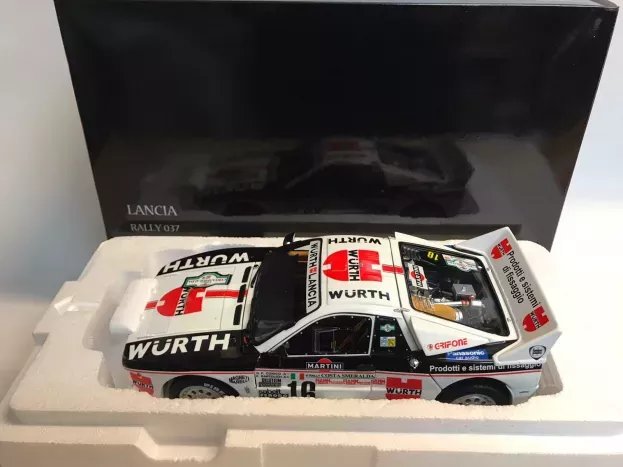 Kyosho Lancia 037 Gr.b Team Club Grifone Wurth night Version N 16 Rally Costa Smeralda Porto Cervo 1983 G.f.cunico E.bartolich 1:18 08306C