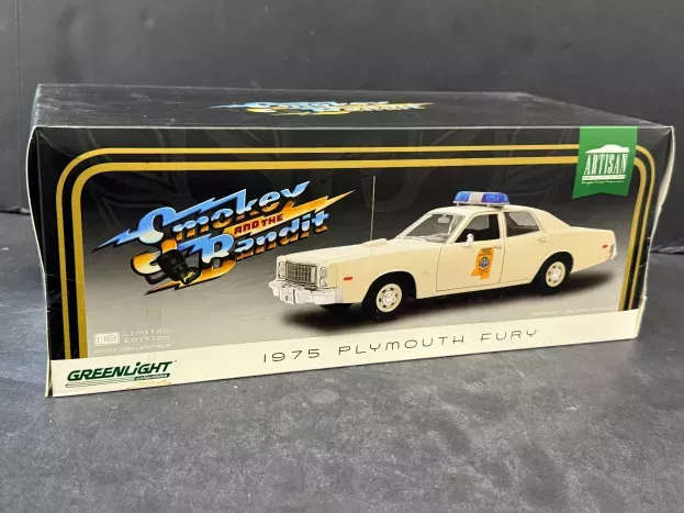 Greenlight Plymouth Fury Police Mississipi Highway Patrol 1977 Smokey And The Bandit 1:18 19083
