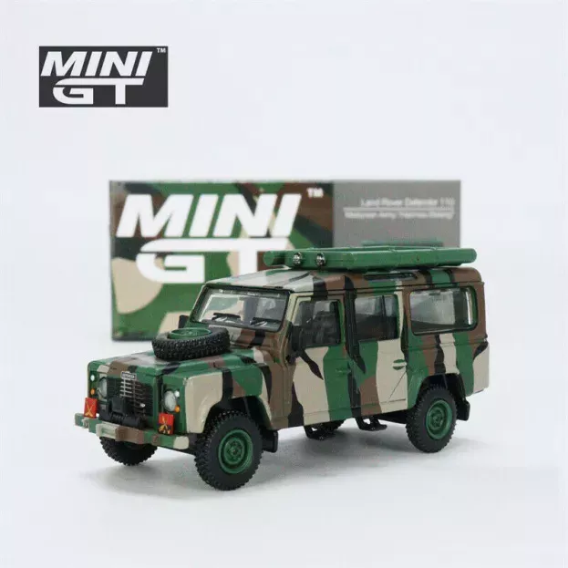 Mini-GT Land Rover Defender 110 Malaysia Exclusive 1999 1:64 MGT00321