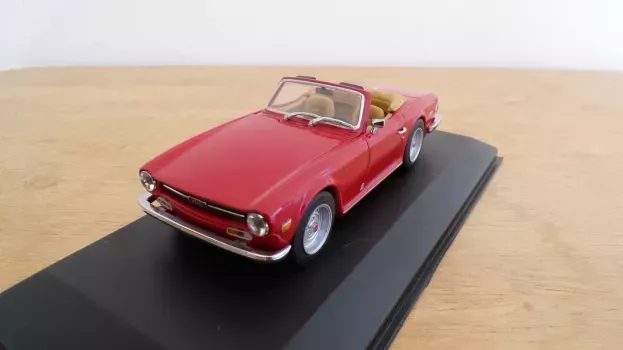 Minichamps Triumph Tr 6 1968-76 1:43 132572