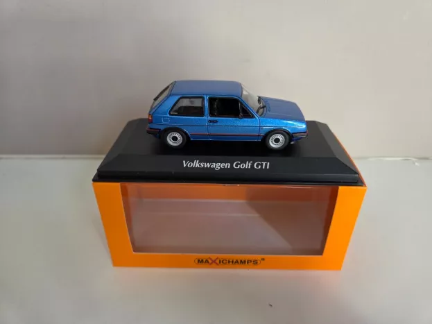 Minichamps Volkswagen Golf Ii Gti 1985 1:43 940054120